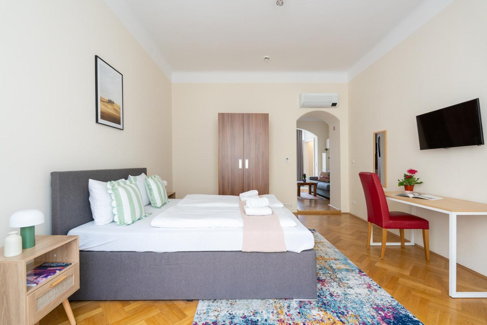 Apartment Schoenbrunn Vienna