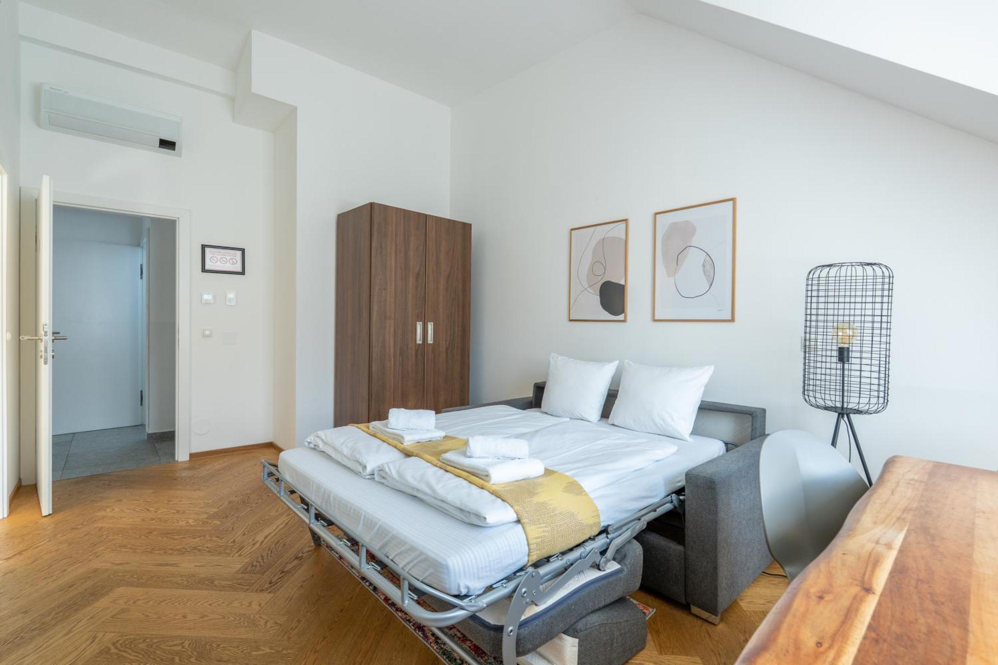 Schönbrunn Apartment