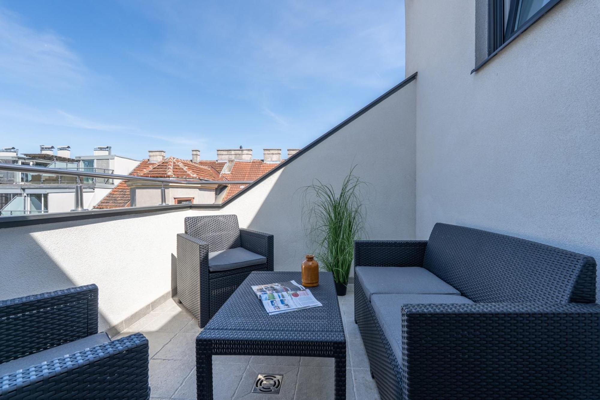 Schönbrunn Apartment *